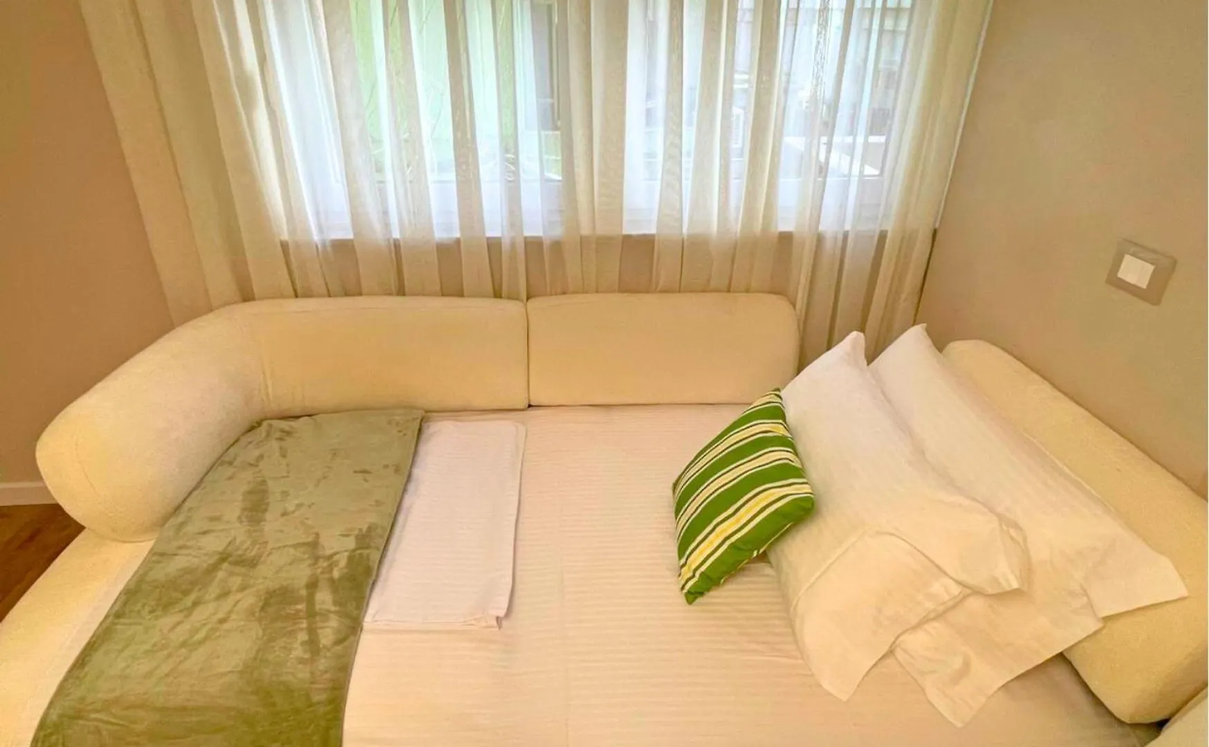 Zeta Apartments - Spacious 1Br - The Block Area In Tirana