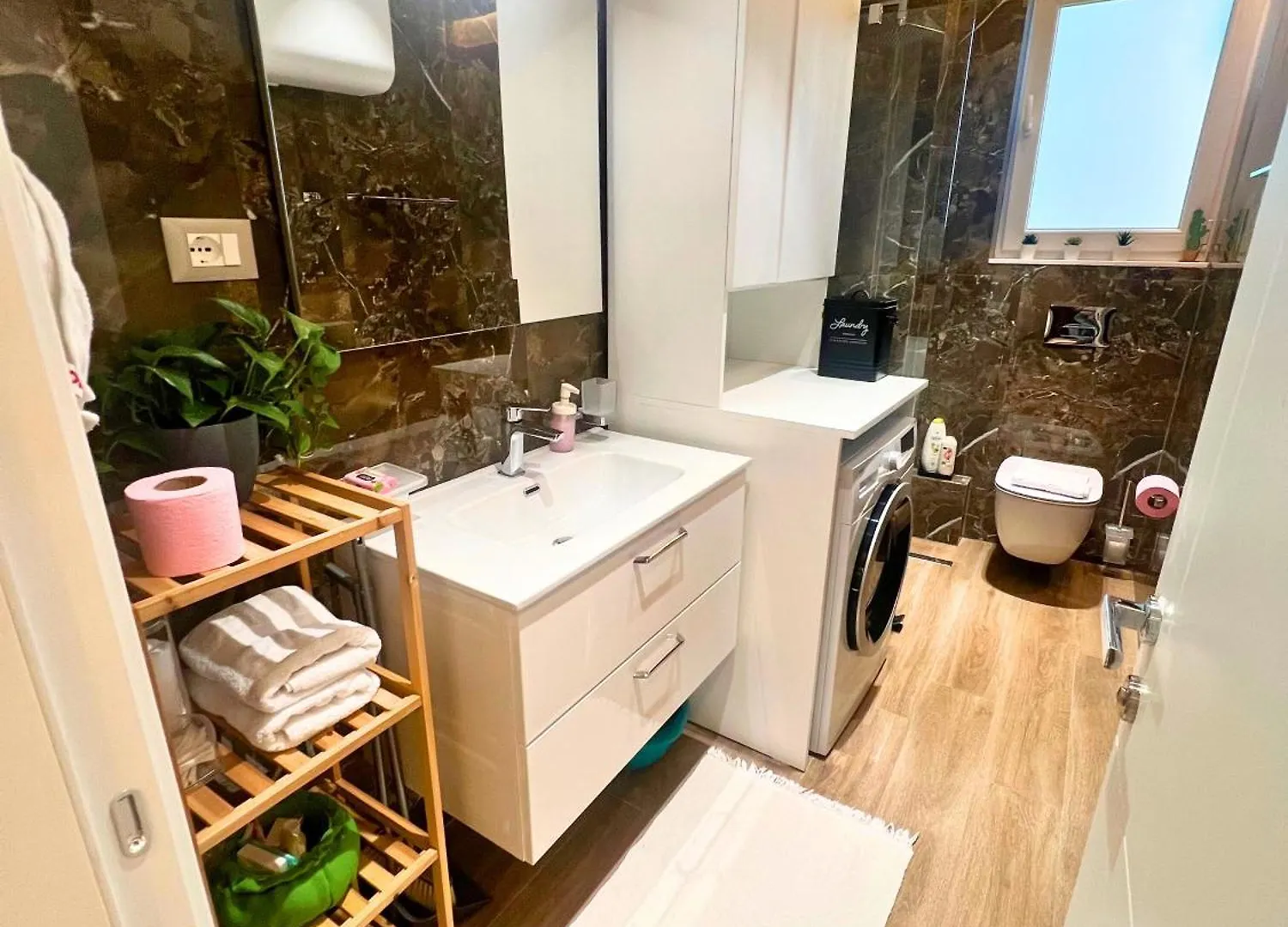 Zeta Apartments - Spacious 1Br - The Block Area In Tirana 0*,  Albania