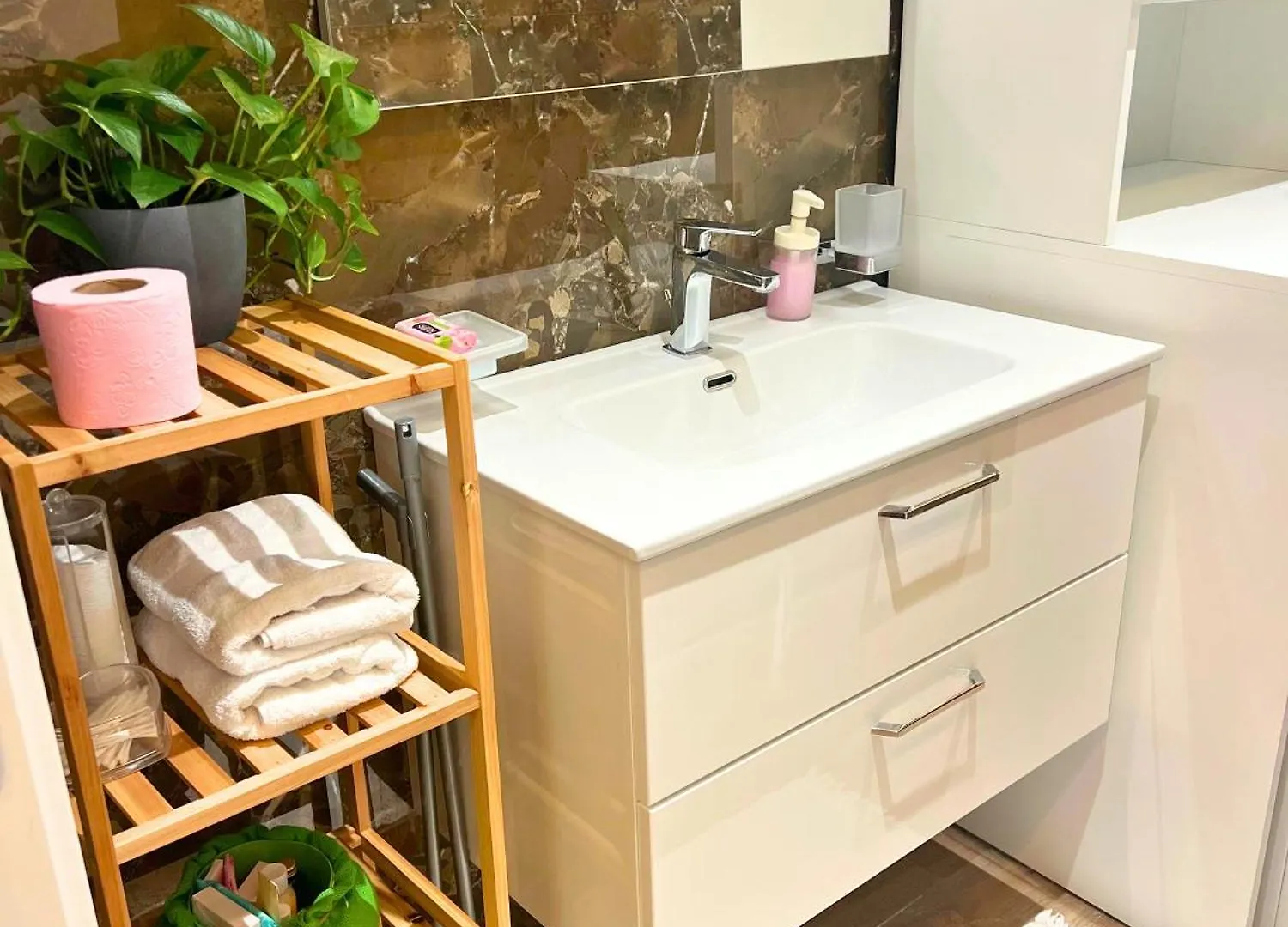 Zeta Apartments - Spacious 1Br - The Block Area In Tirana 0*,